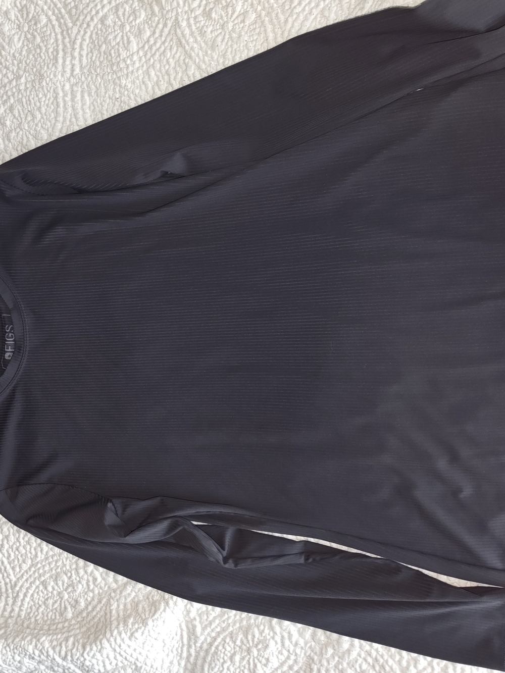 Figs Womens Long Sleeve Performance Tee in Black